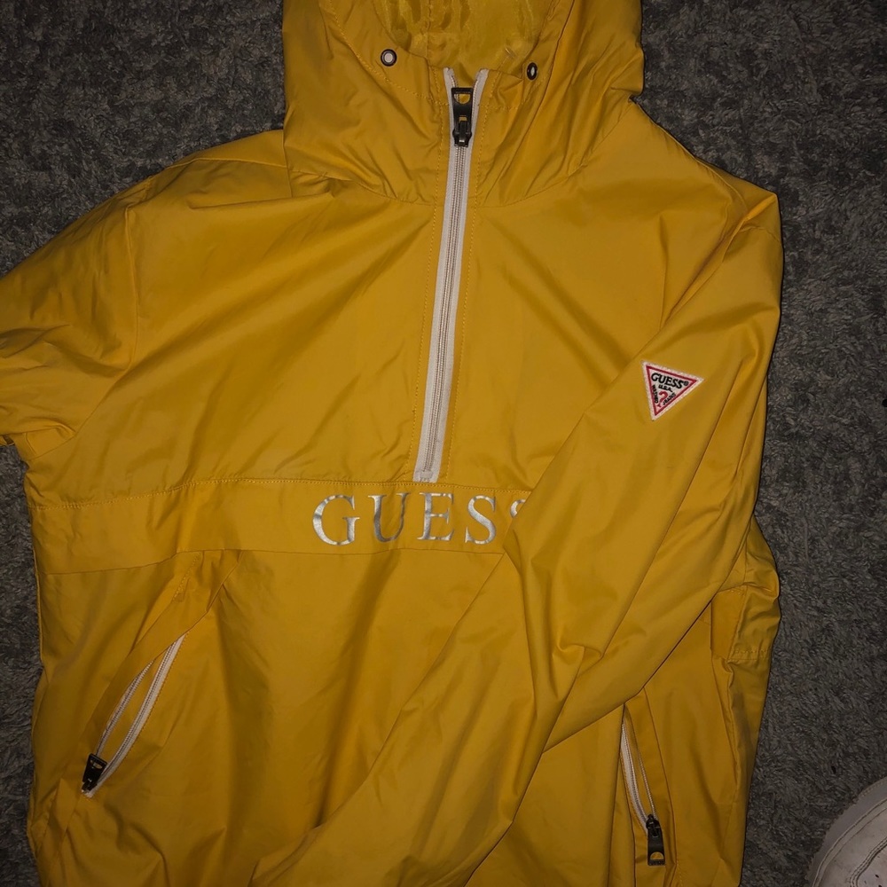 Guess windbreaker